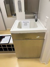 Sink With Stainless Steel Base