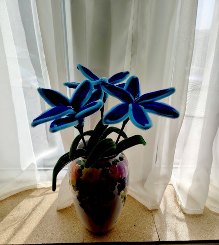 Pipe cleaner flowers lily - pipe,