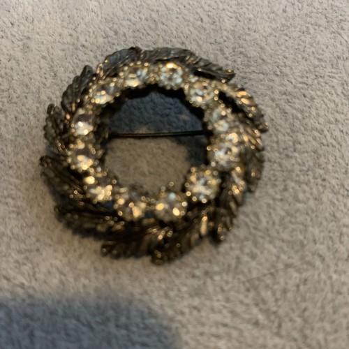 Wreath brooch silver - silver, tone