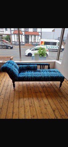 Blue and black chaise lounge - blue,