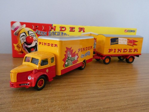 Corgi pinder jean richard - corgi,