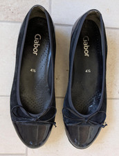 Pair of Ladies shoes Gabor size 4½ UK Navy