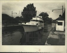 1984 Press Photo A Hatteras
