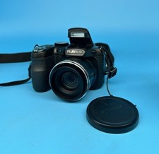 Fuji Fujifilm Finepix S1900