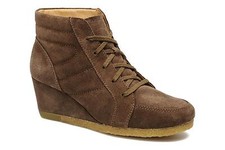 Clarks Original Womens ** DESERT YARRA CHIC Boot * WALNUT SUEDE * UK 4,5,6,7,8 C