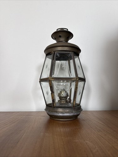 Vintage etched glass - oil, lamp