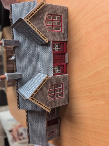 Scale train station - n,