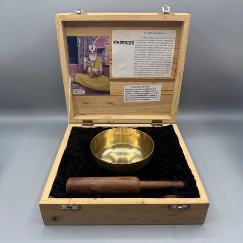 Tibetan singing bowl set with - bowl,