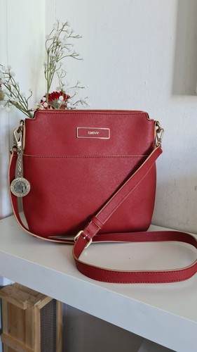Dkny saffriano leather - ,