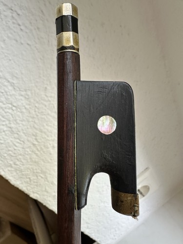 1119 old cello - old,