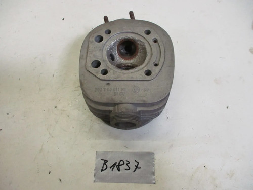 Cylinder head right