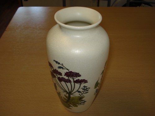 Poole pottery vase - vase,