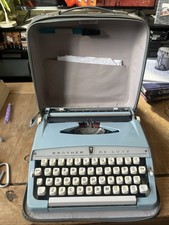 Brother De Luxe Vintage Duck Egg Blue Typewriter With Case
