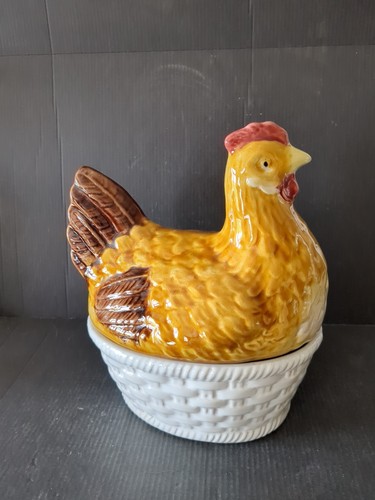 Vintage ceramic medium size - ceramic,