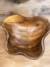 MONKEY POD WOODEN BOWL CURVED