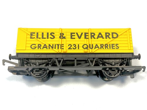Hornby plank wagon - ,