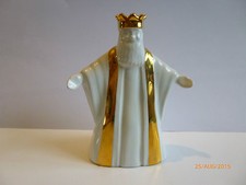 Wade-NATIVITY GOLD DETAIL THE KING