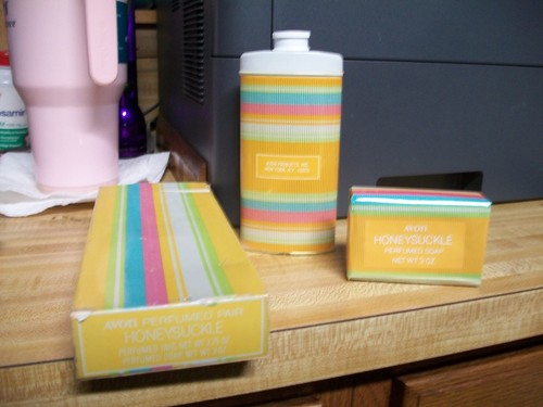 Vintage avon perfumed - perfumed, pair
