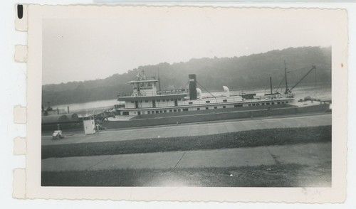 Vintage photo american barge - vintage,