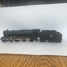 Vintage GRAHAM FARISH 4-6-0 BR BLACK LOCOMOTIVE 44753 & TENDER (OO-GAUGE)