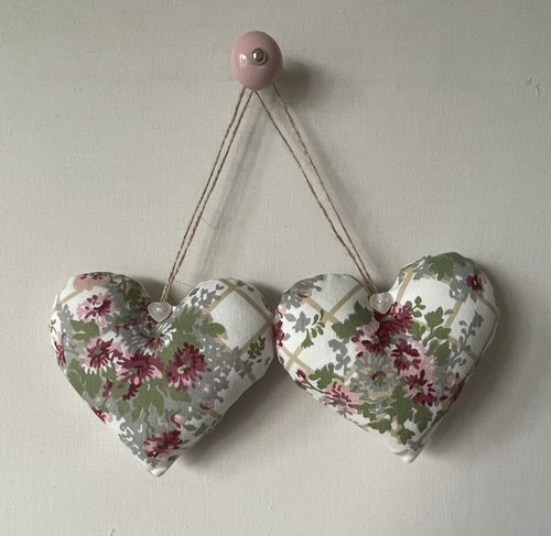 Pair heart door hangers - heart,