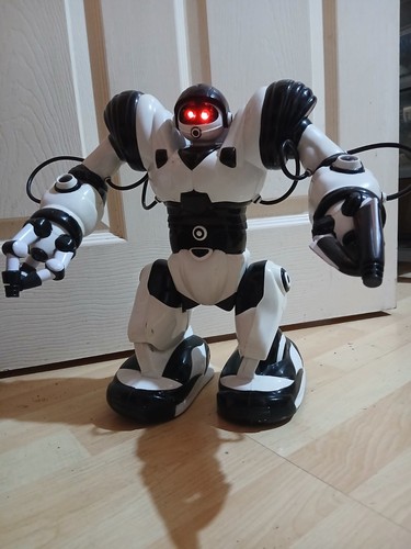 Wowwee robosapien remote - wowwee,