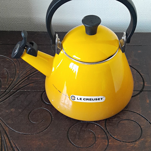 Creuset yellow enamelled - le,