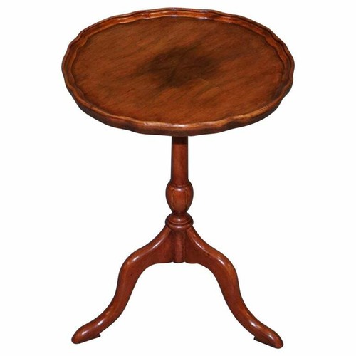 Lovely vintage walnut pie - lovely,