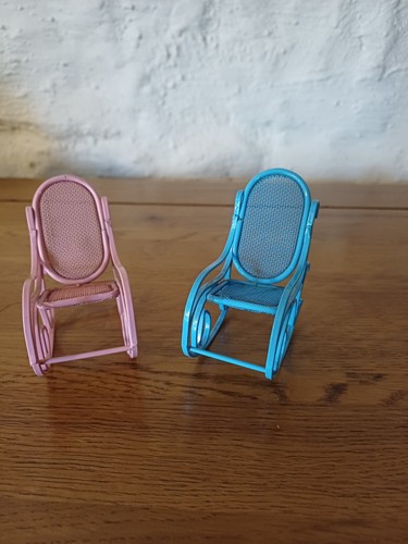 Vintage metal doll house - x,