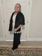 Black Fur Trim Short Cape for