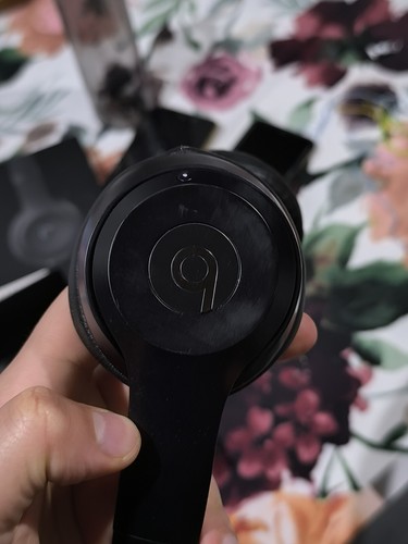Beats dre solo - by,