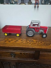 ERTL MASSEY FERGUSSON TRACTOR/TRAILER TOY MODEL