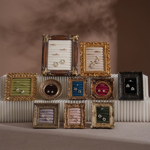 Rococo ring earring - ring, display