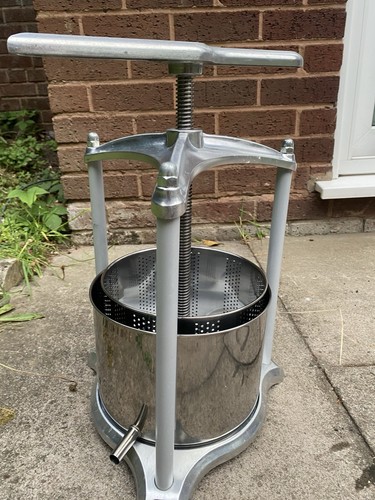 Stainless steel cheese - stainless,