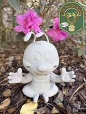 Spike The BEE Disney Garden