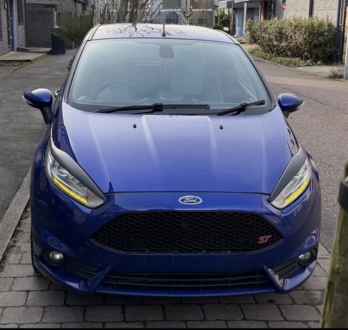 Ford fiesta mk7 yellow - mk7.5,