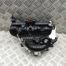 TOYOTA YARIS P13 Intake