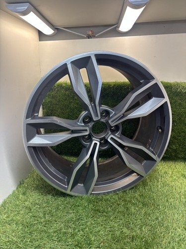 Audi wheel alloy - tt,