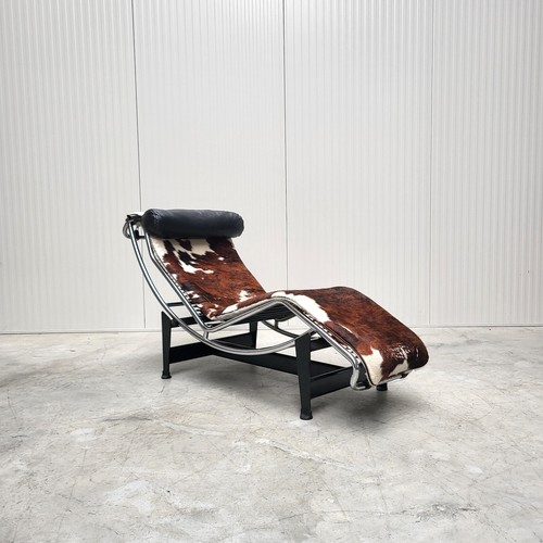 Genuine cassina lc4 recliner - genuine,