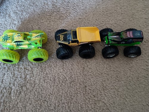 Monster trucks - monster,