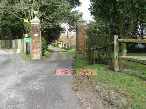 Photo entrance plumpton - ,