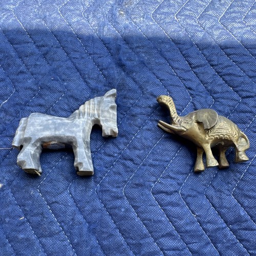 Small metal elephant - small,
