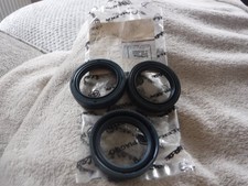 GENUINE GILERA DNA RUNNER 125 180 50 FRONT FORK OIL SEAL 598190  1 per sale (V)