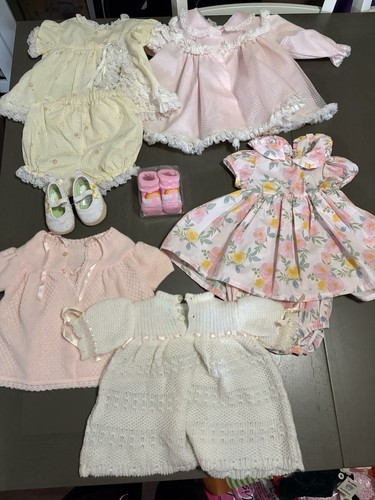 Baby doll clothes lot - 18-22",