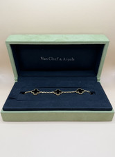 Van Cleef & Arpels Alhambra