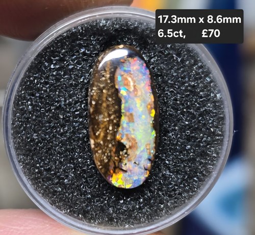 Australian boulder opal oval - boulder,