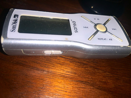 Sandisk sansa usb mp3 player - sandisk,