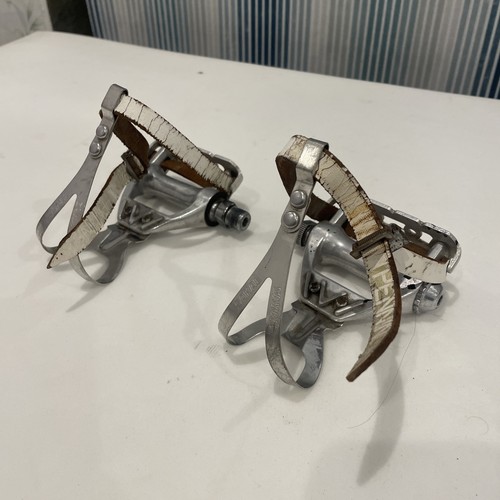 Pair vintage sakae - pair,