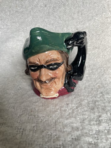 Royal doulton small - royal, character