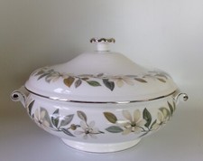 WEDGWOOD BEACONSFIELD COVERED